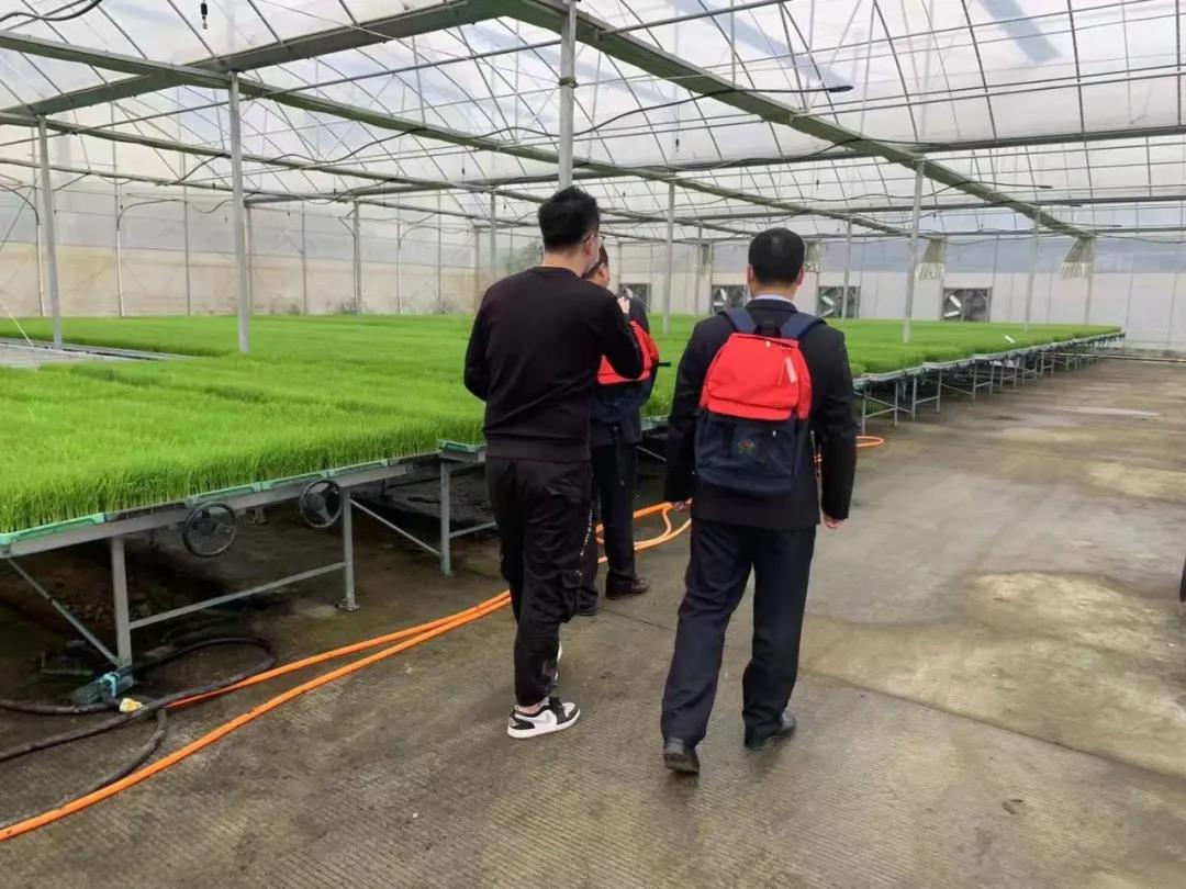 長樂農(nóng)商銀行： “背包銀行”托起企業(yè)和群眾的幸福夢(mèng)