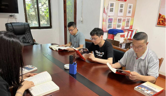 《閩山閩水物華新——習(xí)近平福建足跡》在我區(qū)持續(xù)掀起學(xué)習(xí)熱潮！