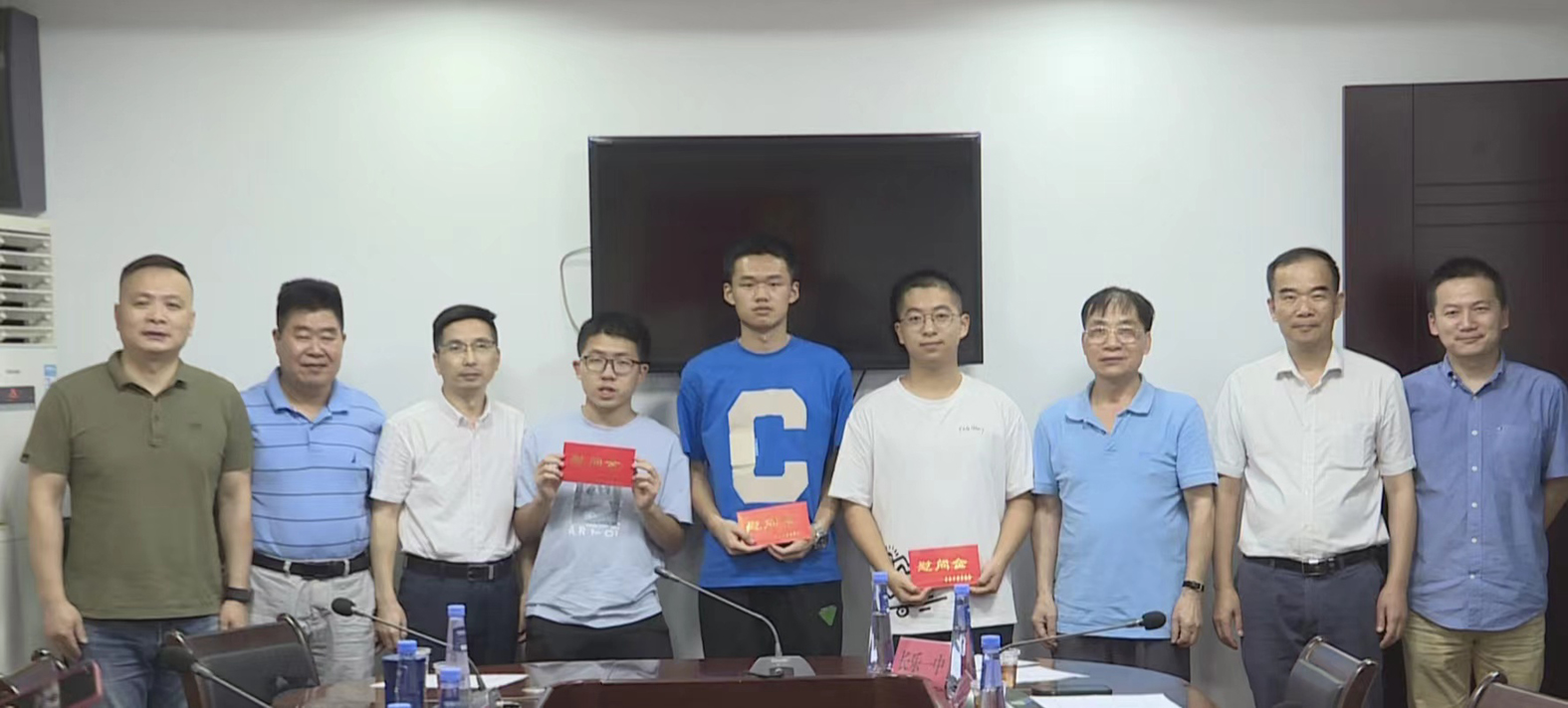長(zhǎng)樂慈善總會(huì)召開2022年錄取清華、北大長(zhǎng)樂籍學(xué)子座談會(huì)
