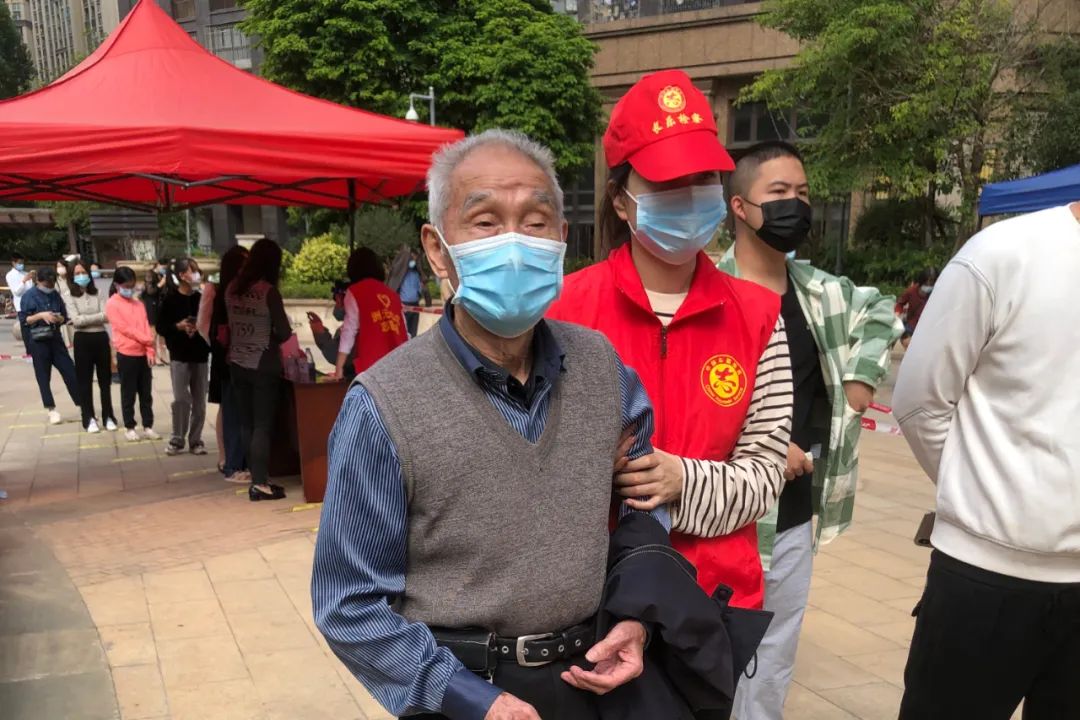 萬(wàn)名干部下基層 | 溫暖！戰(zhàn)“疫”一線，他們一直都在......