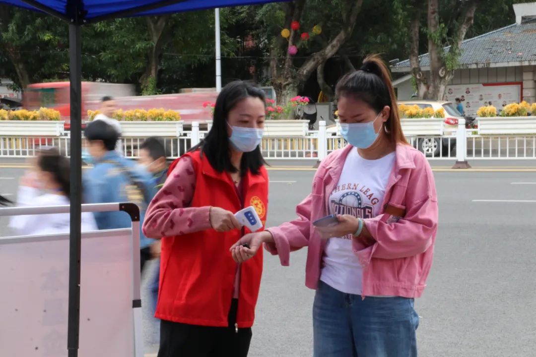 萬(wàn)名干部下基層 | 溫暖！戰(zhàn)“疫”一線，他們一直都在......
