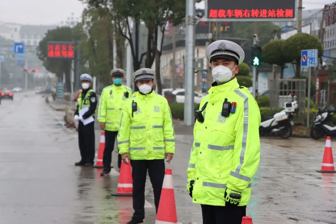 新春走基層丨護航春運，長樂交警火力全開！