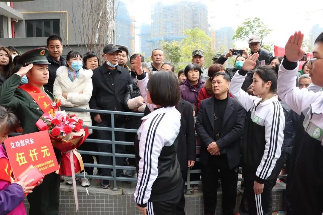 二等功喜報送到家！長樂小伙，贊！