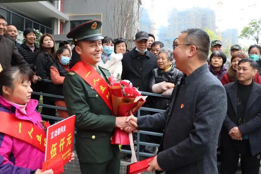 二等功喜報送到家！長樂小伙，贊！