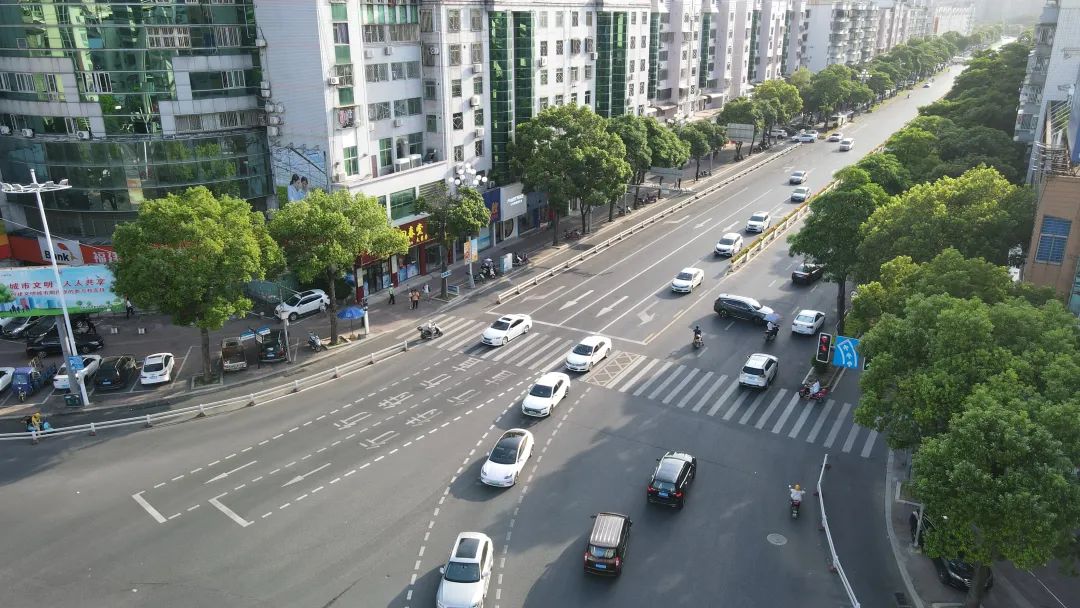 民聲零距離|| 綠燈時(shí)間太短？長(zhǎng)樂(lè)交警：調(diào)整！