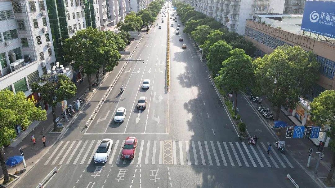 民聲零距離|| 綠燈時(shí)間太短？長(zhǎng)樂(lè)交警：調(diào)整！