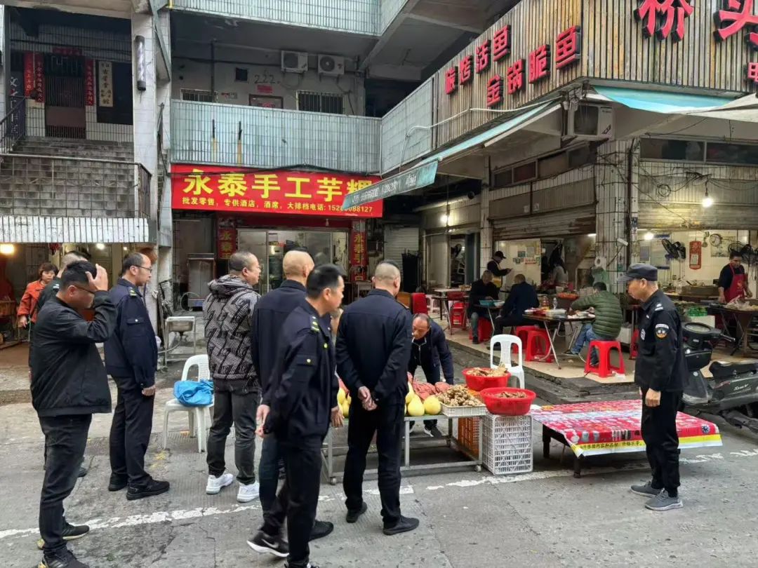 安裝、整治！長(zhǎng)樂(lè)這條路告別“馬路市場(chǎng)”！