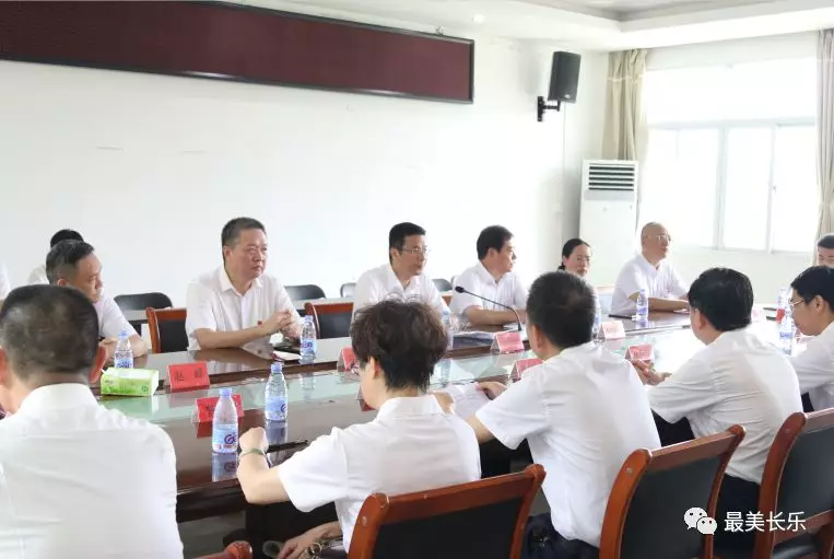 我區(qū)處級領導干部開展“傳承紅色基因，不忘初心使命”主題活動