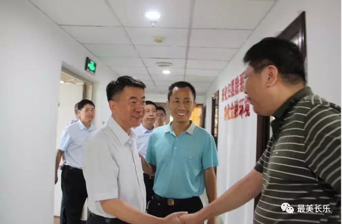 區(qū)領(lǐng)導開展“不忘初心、牢記使命”主題教育調(diào)研活動
