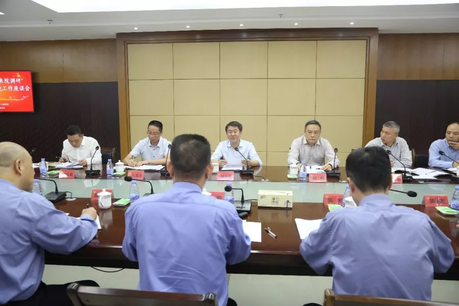如何優(yōu)化營商法治環(huán)境，區(qū)領導提出明確要求……