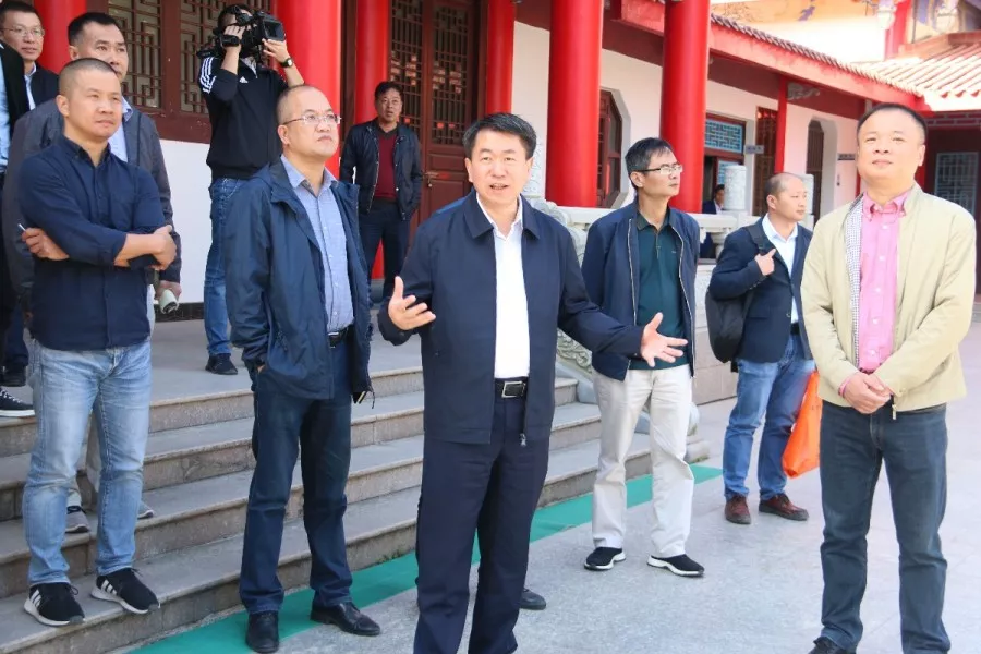 區(qū)領(lǐng)導(dǎo)調(diào)研“顯應(yīng)宮”提升改造項(xiàng)目