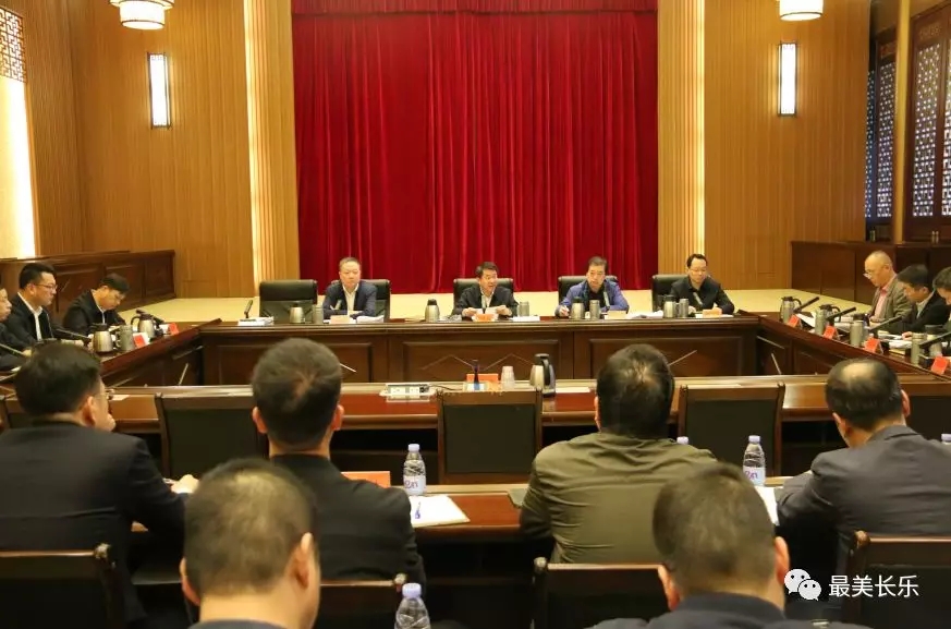 區(qū)委常委會(huì)會(huì)議召開(kāi)，傳達(dá)學(xué)習(xí)、研究了這些內(nèi)容.....