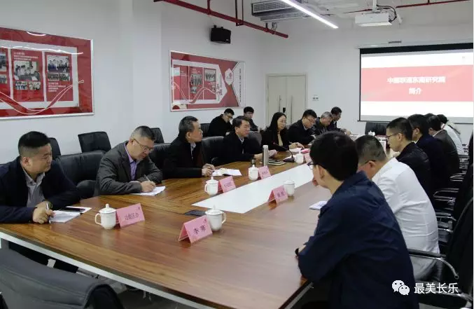 區(qū)領導調研東南大數(shù)據(jù)產(chǎn)業(yè)園