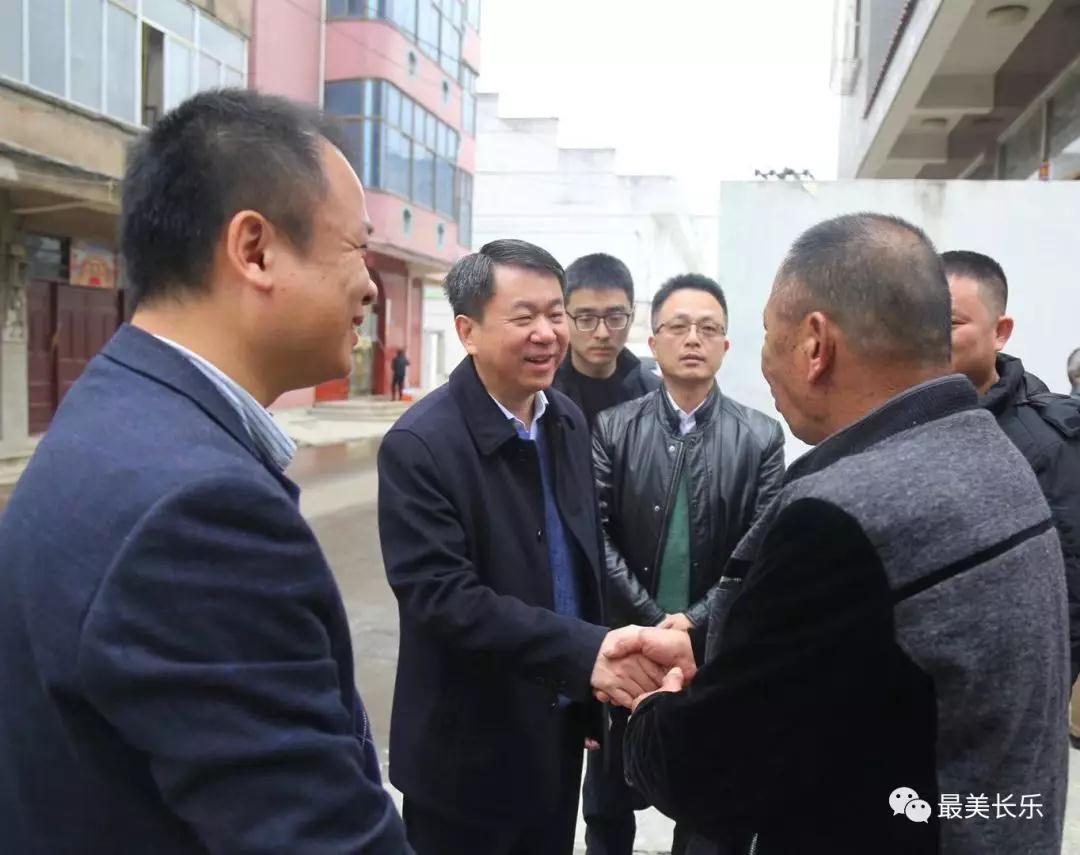 【網(wǎng)絡(luò)述年】群眾冷暖掛心頭！何杰民走訪慰問困難群眾和困難黨員