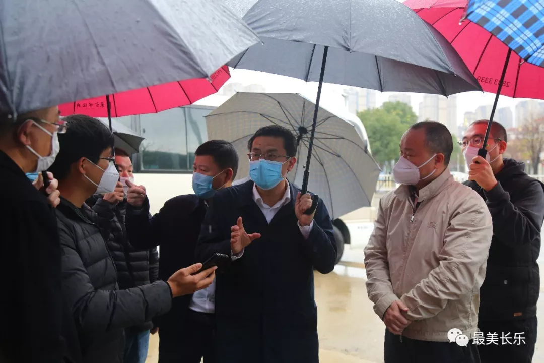 區(qū)領(lǐng)導(dǎo)帶隊檢查企業(yè)、項目工地疫情防控工作