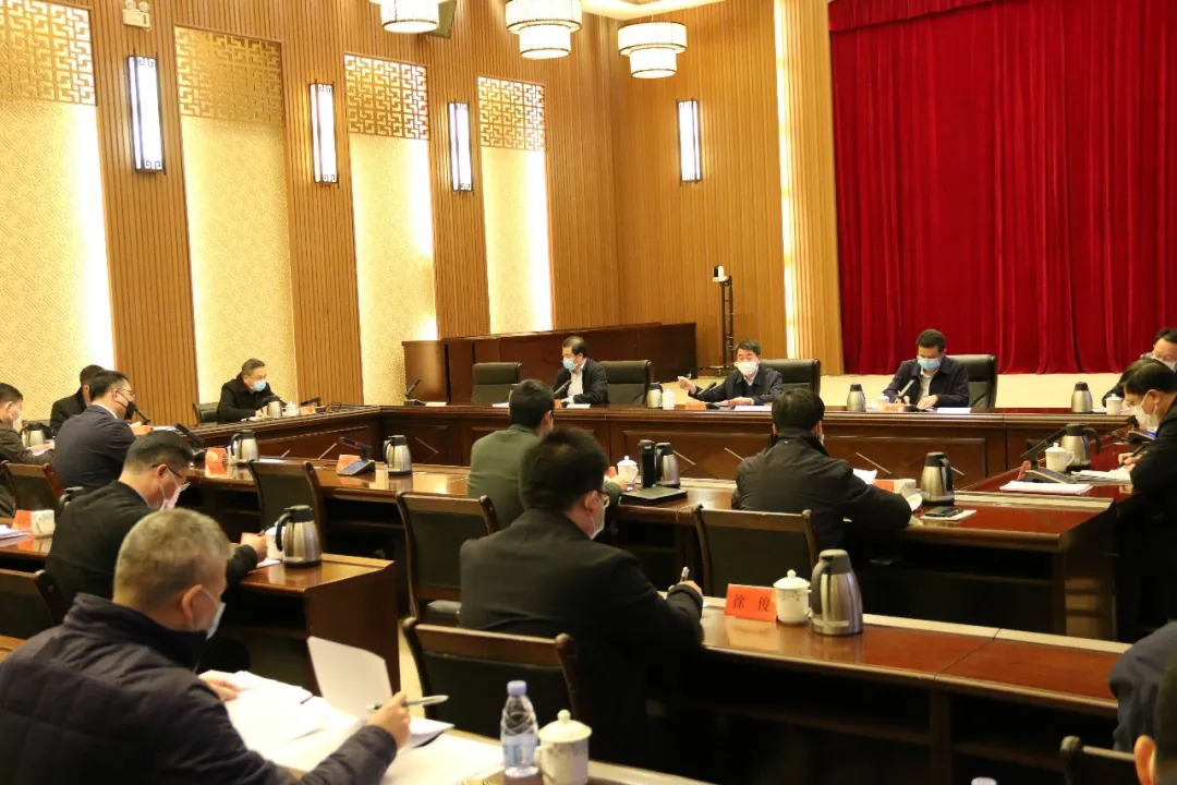 區(qū)委常委會會議召開，傳達學習貫徹習近平總書記重要講話重要指示精神