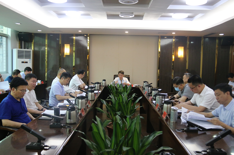 區(qū)委常委會會議召開，傳達學習習近平總書記重要講話精神