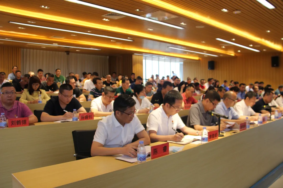 何杰民調(diào)研“雙百雙千”增產(chǎn)增效、“抓項(xiàng)目促跨越”工作