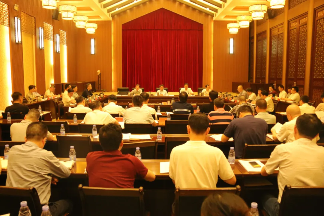 區(qū)委常委會會議召開，傳達學(xué)習(xí)習(xí)近平總書記重要講話精神