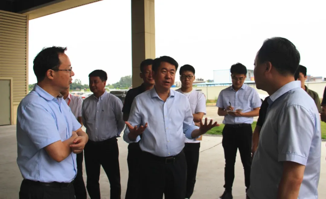 何杰民調(diào)研“雙百雙千”增產(chǎn)增效、“抓項(xiàng)目促跨越”工作