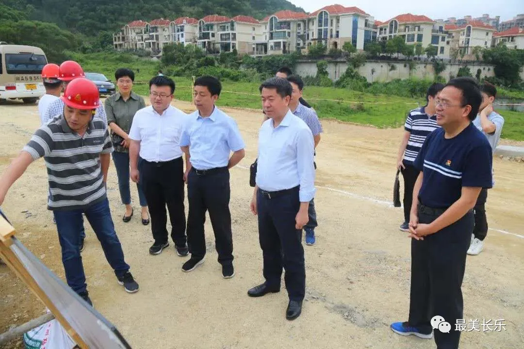 何杰民調(diào)研“雙百雙千”增產(chǎn)增效、“抓項目促跨越”工作
