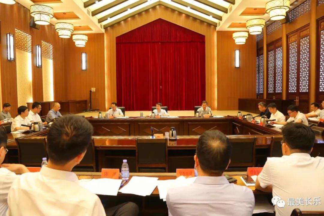 區(qū)委常委會會議召開 傳達學習貫徹習近平總書記重要講話精神和賀信精神