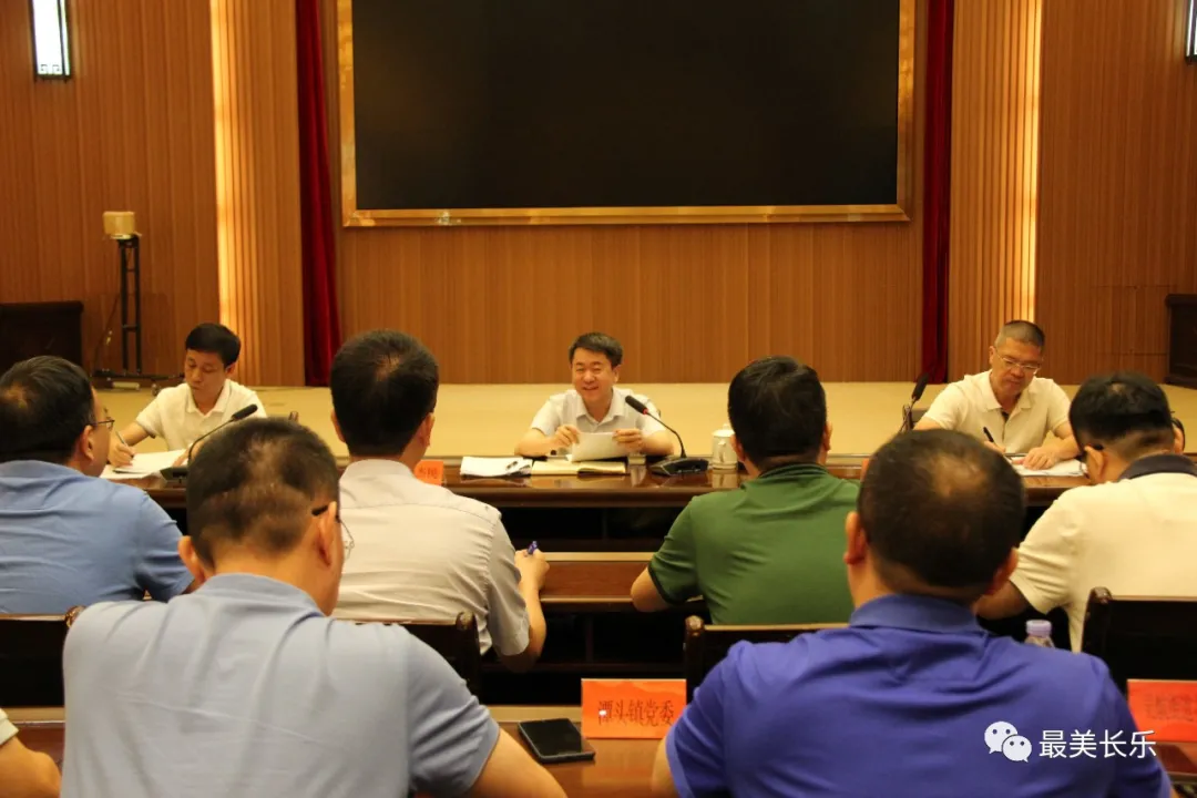 何杰民對(duì)生活垃圾分類工作進(jìn)行再部署再推進(jìn)