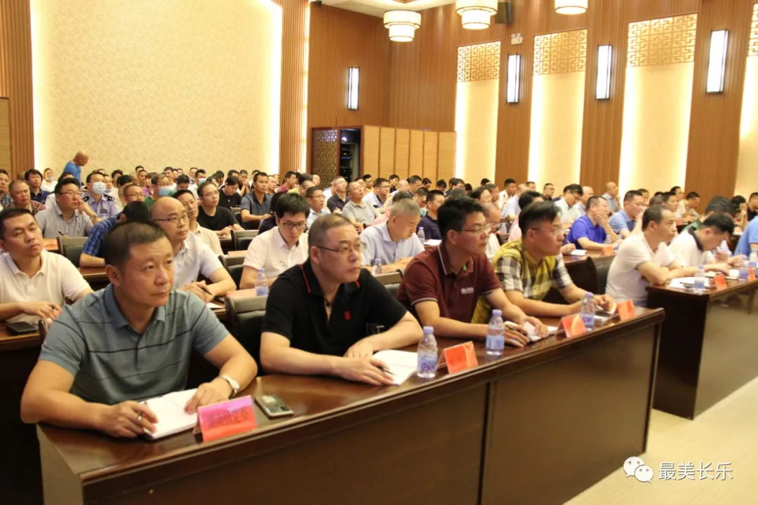 何杰民對(duì)生活垃圾分類工作進(jìn)行再部署再推進(jìn)