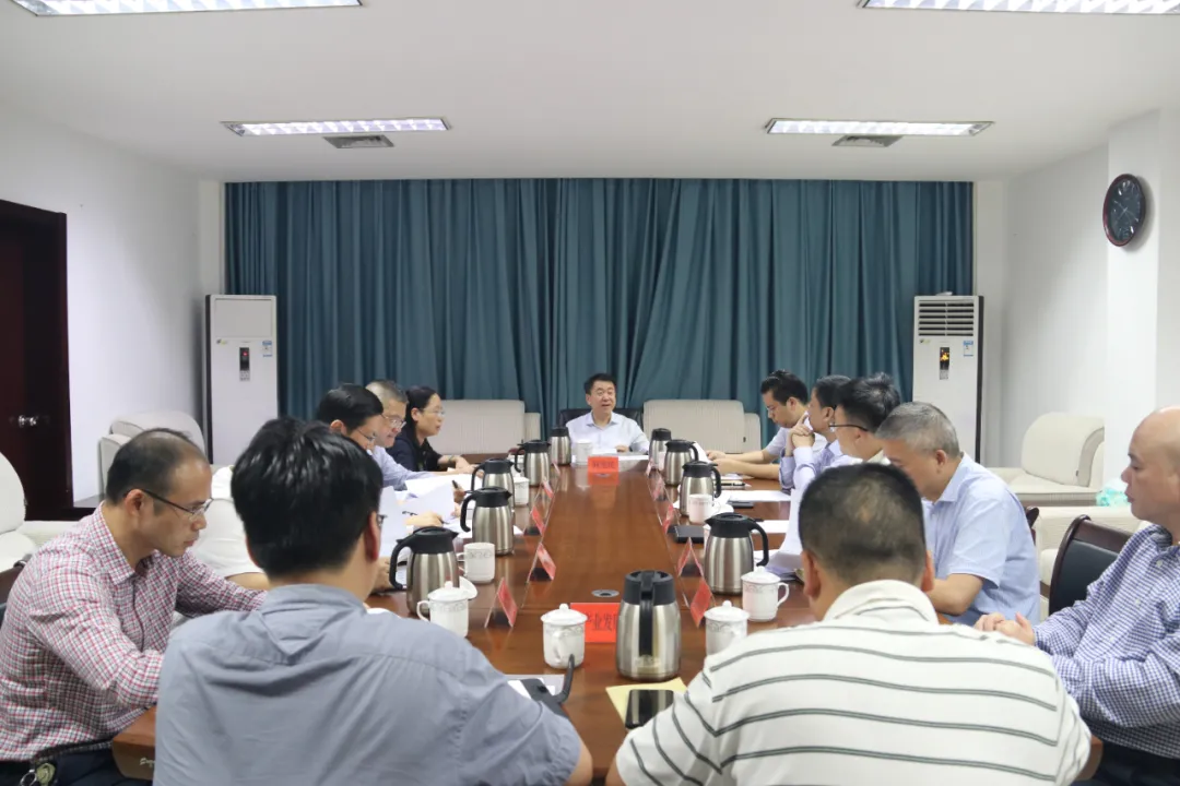 區(qū)委專題研究數(shù)字中國(guó)建設(shè)峰會(huì)招商簽約專場(chǎng)工作