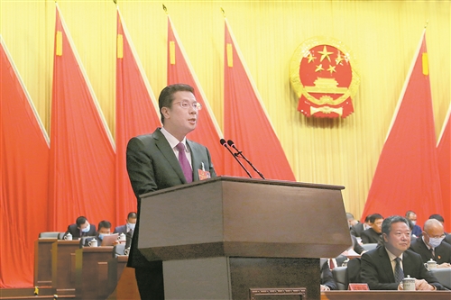 政 府 工 作 報(bào) 告  
