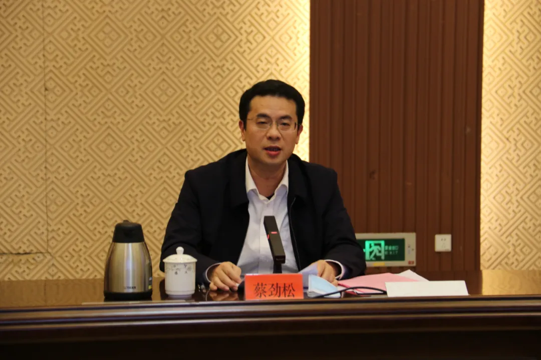 長樂區(qū)“再學(xué)習(xí)、再調(diào)研、再落實(shí)”龍頭企業(yè)座談會(huì)召開