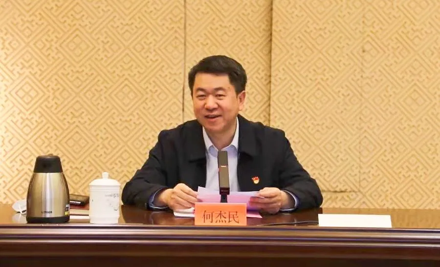 長樂區(qū)“再學(xué)習(xí)、再調(diào)研、再落實(shí)”龍頭企業(yè)座談會(huì)召開