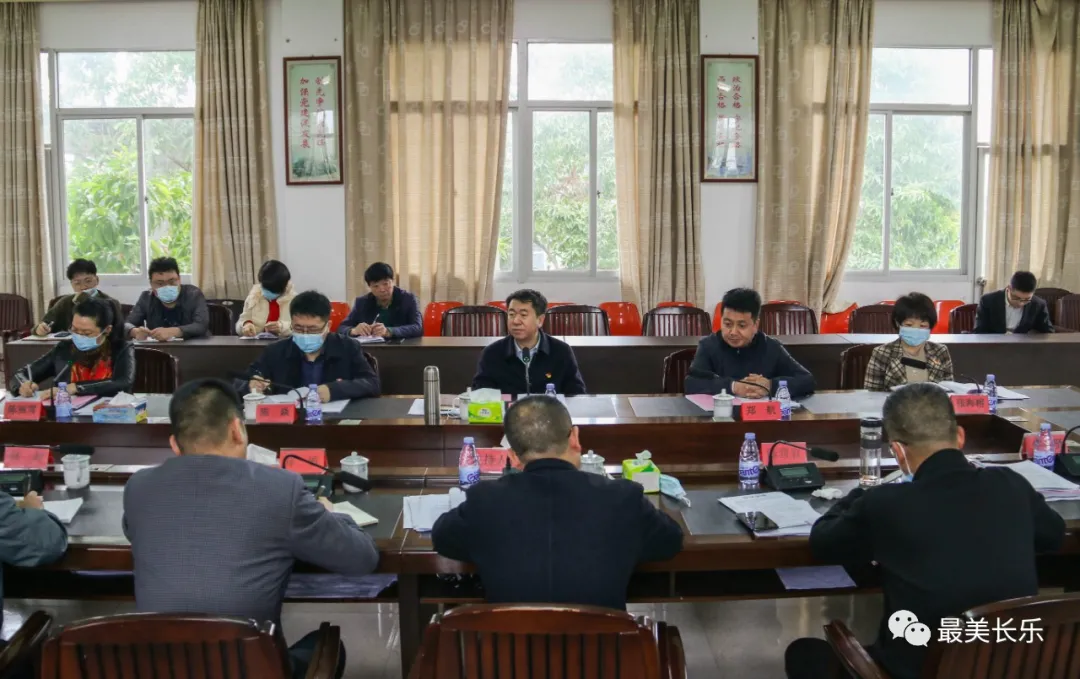 何杰民、蔡勁松分別參加潭頭鎮(zhèn)、吳航街道黨員領(lǐng)導(dǎo)干部民主生活會