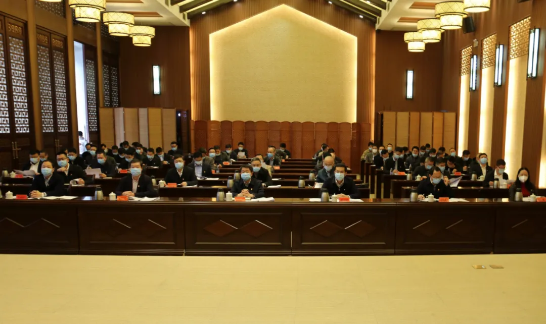 我區(qū)傳達(dá)貫徹市委常委會（擴大）視頻會議精神