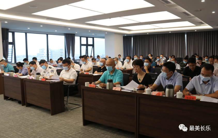 一屆區(qū)委常委會(huì)第1次會(huì)議召開 傳達(dá)學(xué)習(xí)貫徹習(xí)近平總書記重要講話重要文章精神