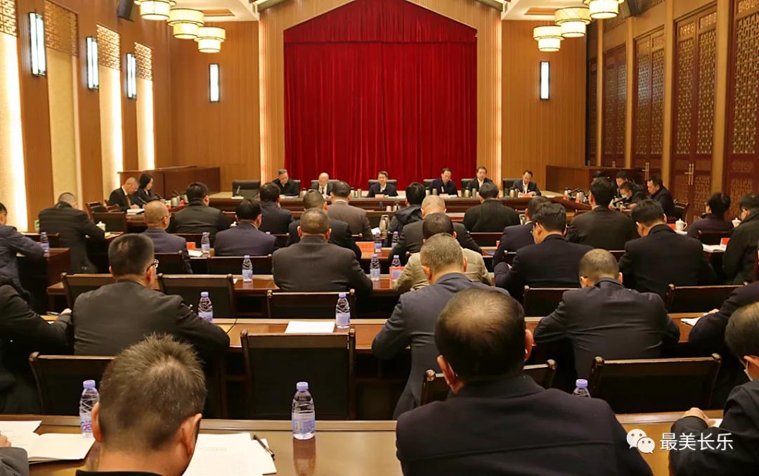 區(qū)委常委會召開會議 傳達(dá)學(xué)習(xí)貫徹習(xí)近平總書記重要指示精神和回信精神賀信精神