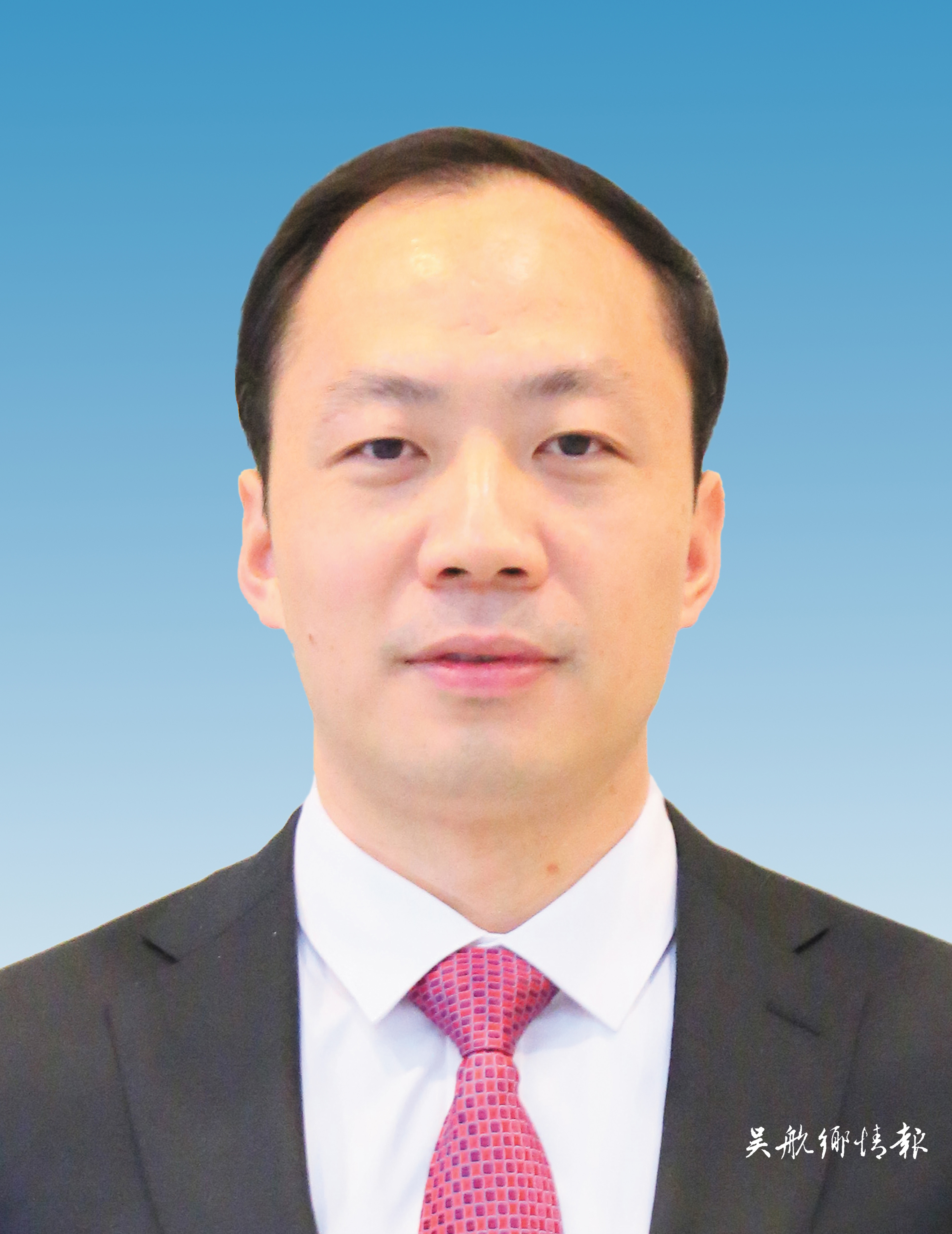 區(qū)十八屆人大一次會議舉行第三次全體會議