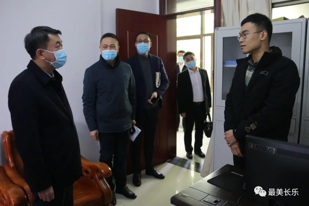 區(qū)領導開展疫情防控暨消防安全檢查工作