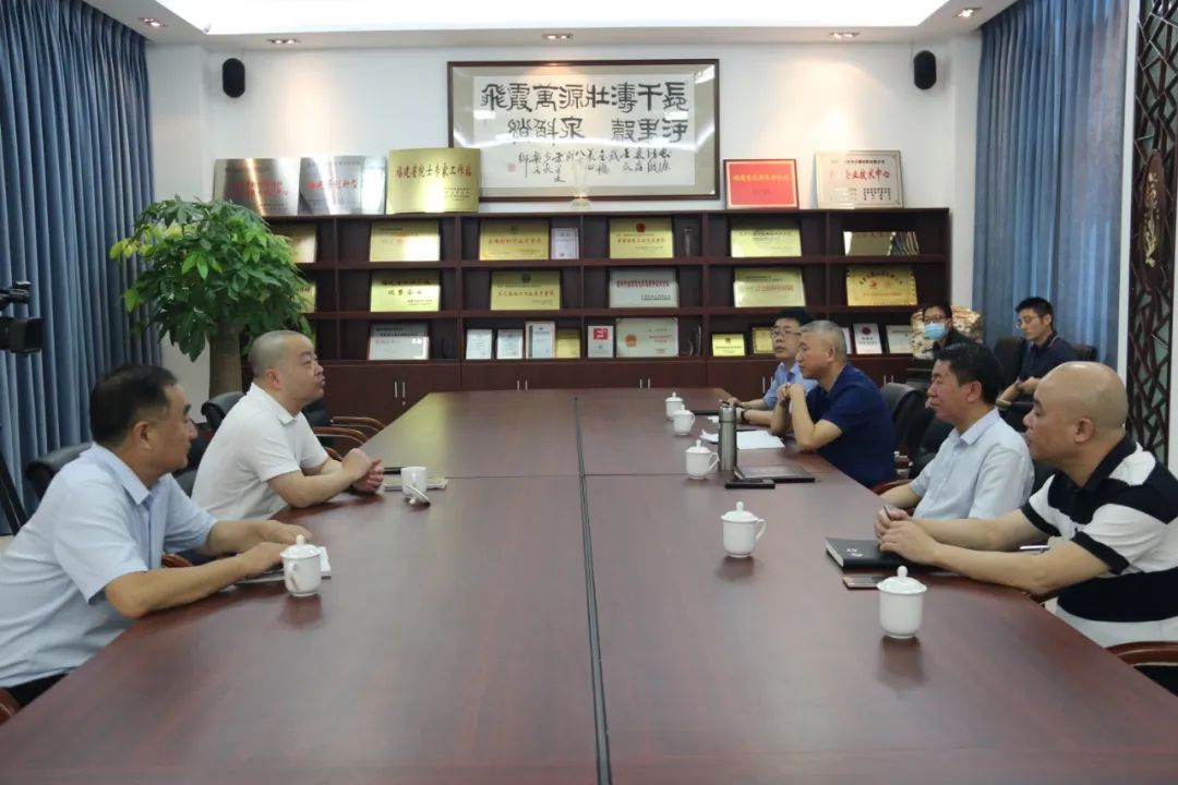 區(qū)領(lǐng)導(dǎo)開展“千名干部進(jìn)千企”服務(wù)企業(yè)活動