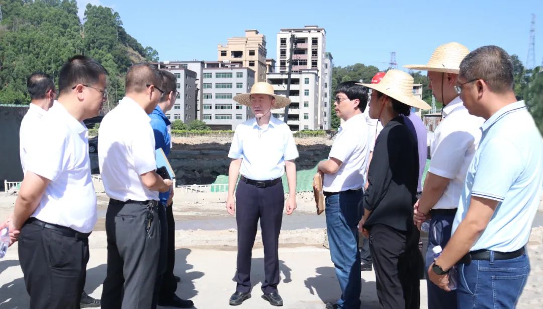 我區(qū)召開省環(huán)保督察問題整改現(xiàn)場推進(jìn)會(huì)