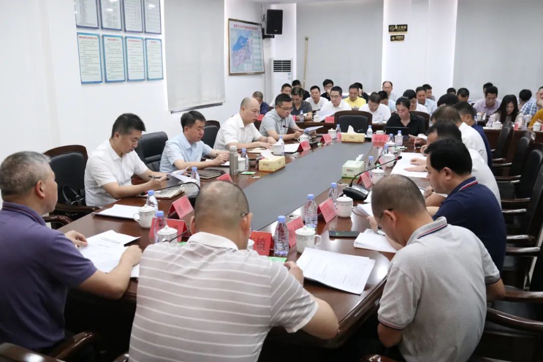 我區(qū)召開省環(huán)保督察問題整改現(xiàn)場推進(jìn)會(huì)