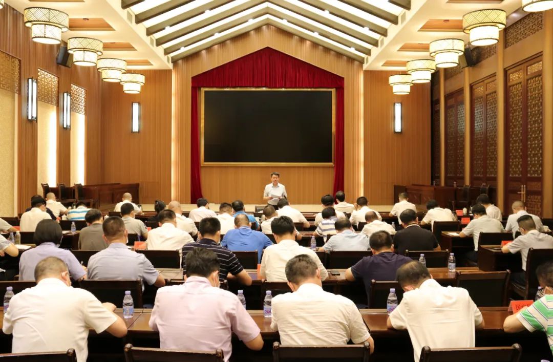 全區(qū)疫情防控指揮部會議召開