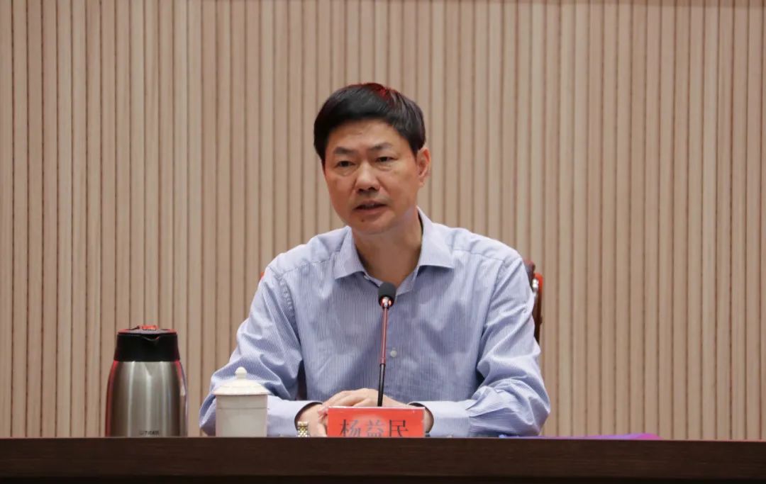 區(qū)委理論學習中心組學習（擴大）會議召開