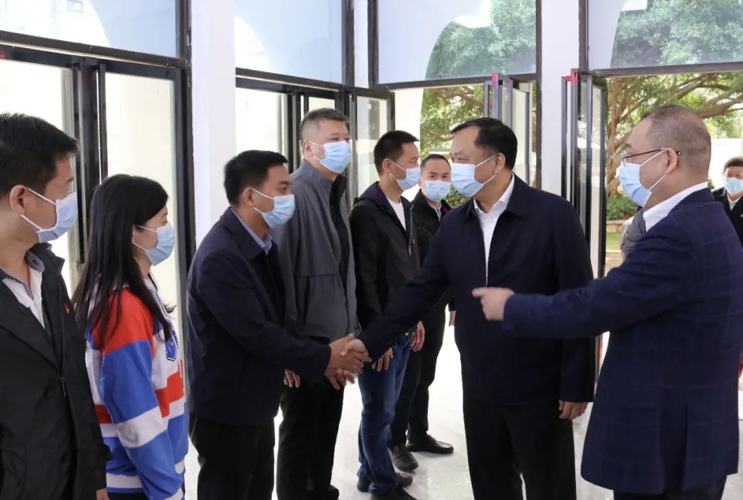 張帆深入企業(yè)宣講黨的二十大精神并調(diào)研疫情防控工作