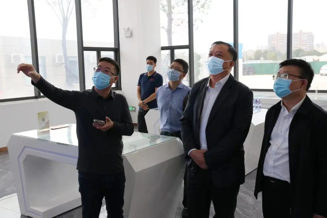 張帆赴企業(yè)宣講黨的二十大精神并調(diào)研疫情防控工作