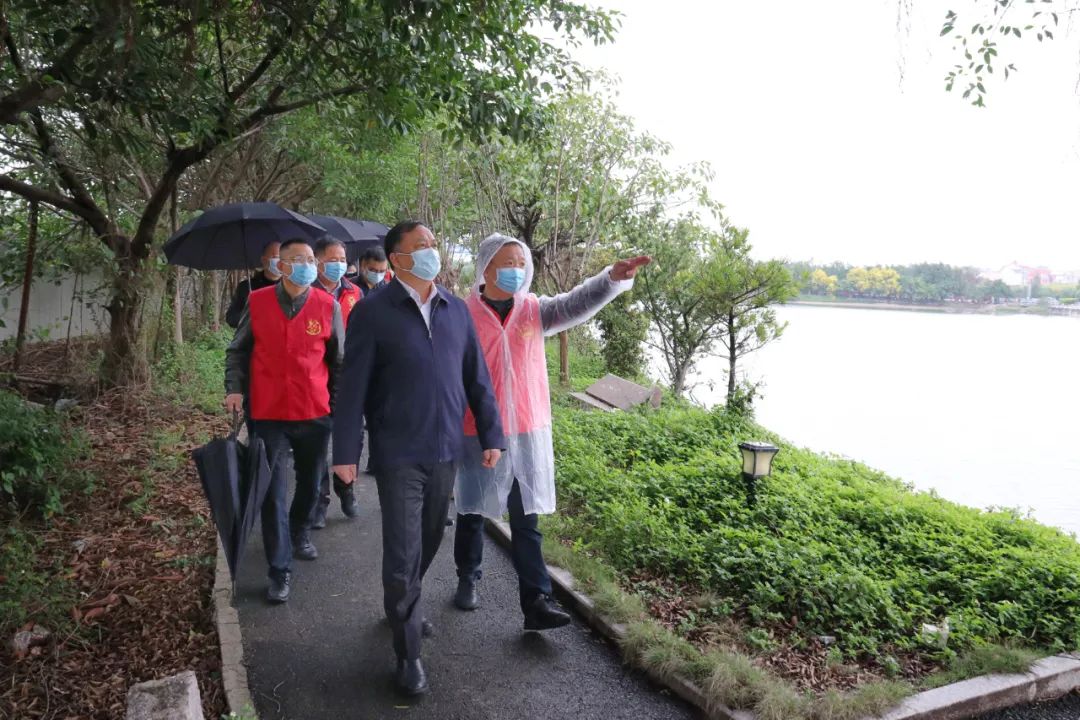 我區(qū)開展“護(hù)河愛水、清潔家園”行動(dòng)