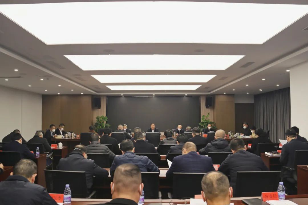 區(qū)委常委會(huì)召開(kāi)會(huì)議 傳達(dá)學(xué)習(xí)貫徹習(xí)近平總書(shū)記重要講話(huà)重要指示重要賀信精神