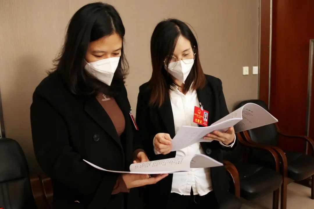 懷揣民聲“有備而來”！人大代表報(bào)到