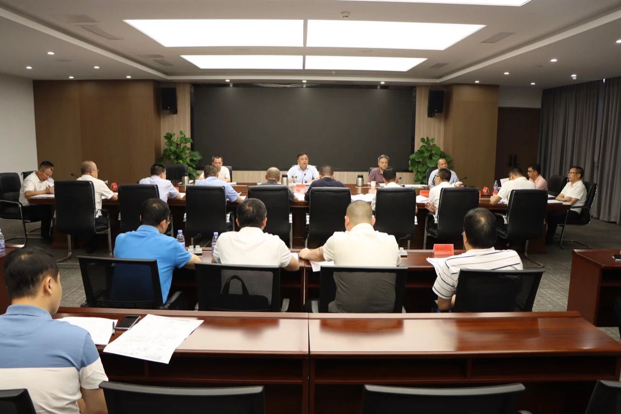 區(qū)委專題工作會(huì)議召開
