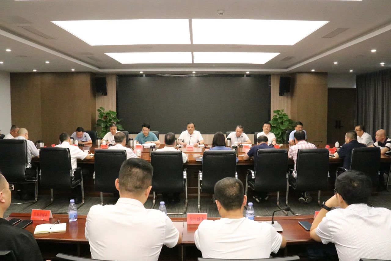 直面問題、協(xié)調(diào)解決！我區(qū)開展企業(yè)接待日暨民營企業(yè)家座談會(huì)